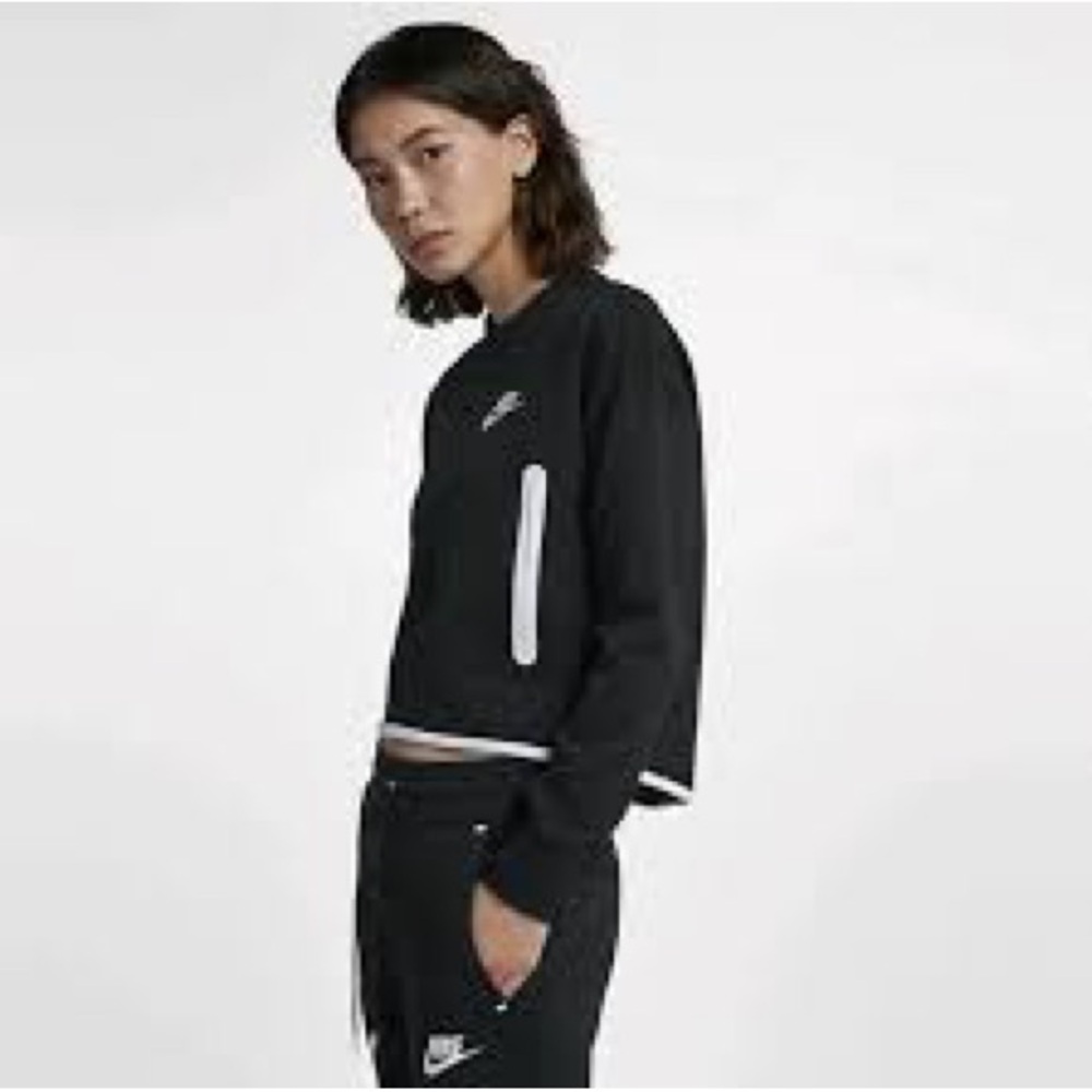 Nike Black and White Crewneck